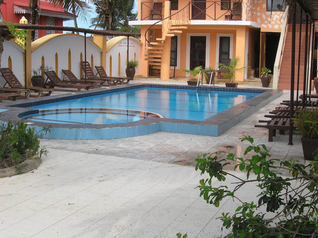 Arabian Nights Hotel 帕杰 外观 照片